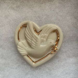 Lenox Cream and Gold Dove Heart Brooch